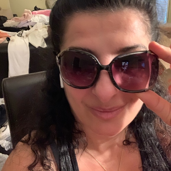 Oversized sunglasses - Picture 2 of 7